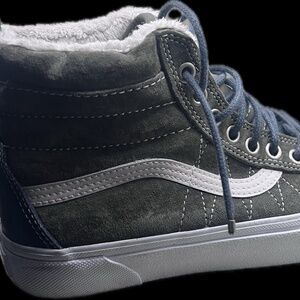 High top  suede Vans